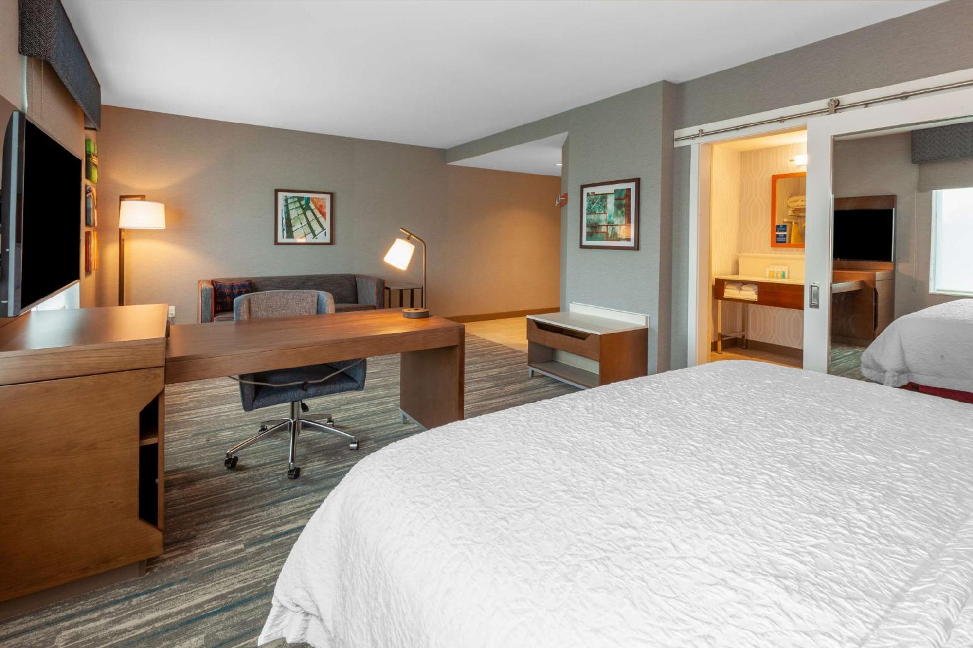 Hampton Inn & Suites Bloomfield Hills Detroit Exterior photo